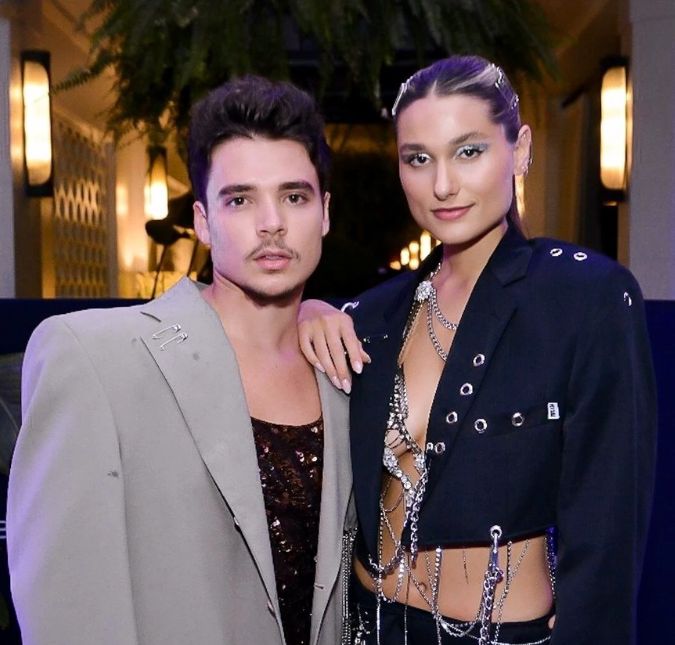 Sasha Meneghel e João Figueiredo babam em pôster de <i>Besouro Azul</i> com Bruna Marquezine: <i>Estrela</i>