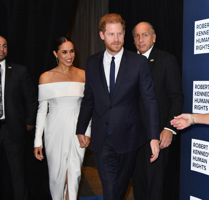 Reconciliação entre os Beckham e Príncipe Harry e Meghan Markle é <I>improvável</I>, diz jornal