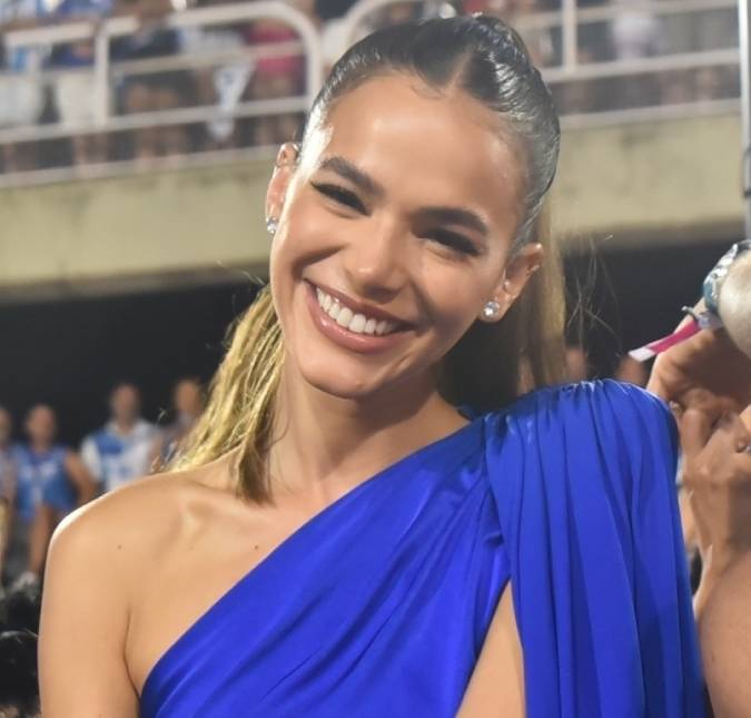 Bruna Marquezine ganha destaque em pôster individual de <I>Besouro Azul</i>; confira