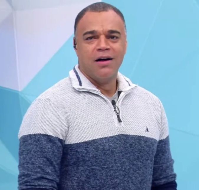 Após fim de dívida milionária, Denilson canta e dança ao som de Belo em programa ao vivo O ex jogador revelou que conseguiu entrar em um acordo com o cantor