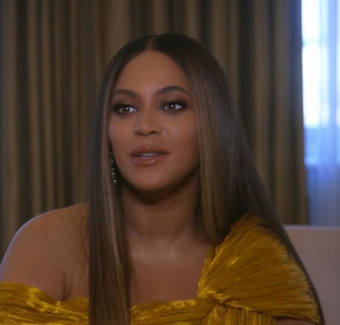 Mãe de Beyoncé se pronuncia sobre rumores que cantora leva assentos de privada em turnê