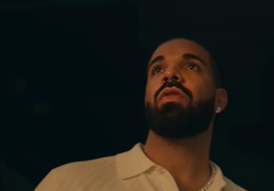 Drake posa ao lado de rapper e rumores de namoro aumentam - Estrelando