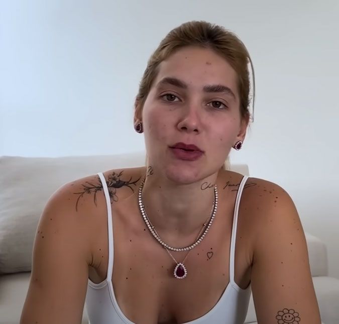 A influenciadora revelou que o anel foi mandado para limpeza