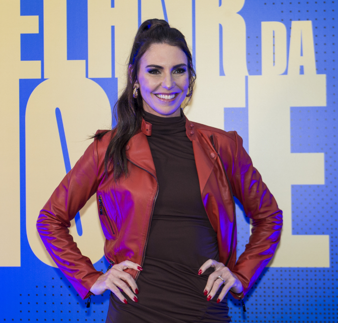 Glenda Kozlowski revela que assumir horário de Faustão não foi sua maior preocupação: <i>- Comecei a mudar meus horários</i>