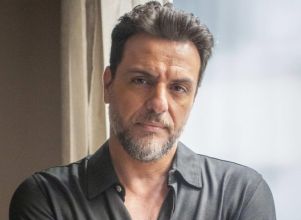 Rodrigo Lombardi fará cientista em série sobre vampiros e lobisomens do <I>Globoplay</i>