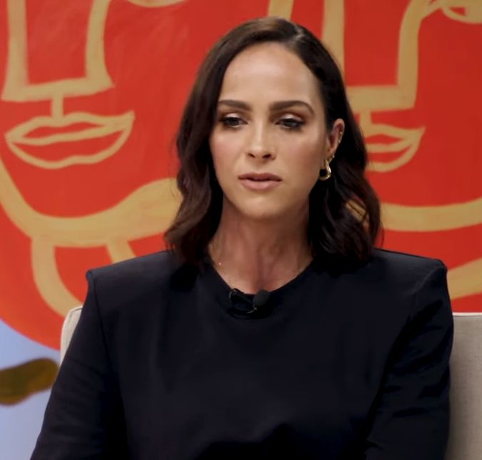 Leticia Cazarré atualiza quadro de saúde da filha e pede orações aos internautas Esposa de Juliano Cazarré contou como está a filha, Maria Guilhermina, que sofre com a Anomalia de Ebstein