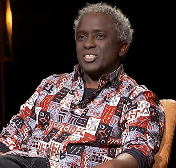 Eduardo Silva, ator de Castelo Rá-Tim-Bum, fala sobre dependência alcoólica: - Tive algumas internações O ator também relembrou o início de sua carreira durante participação no programa Persona