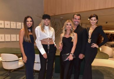 Mariana Rios, ex de Di Ferrero, e Isabeli Fontana posam juntas em evento em São Paulo; confira as fotos