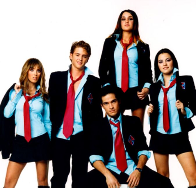 Mãe de Dulce Maria comenta boatos sobre nova turnê do RBD sem Anahí Os membros do grupo continuam cercados de rumores sobre um suposto afastamento