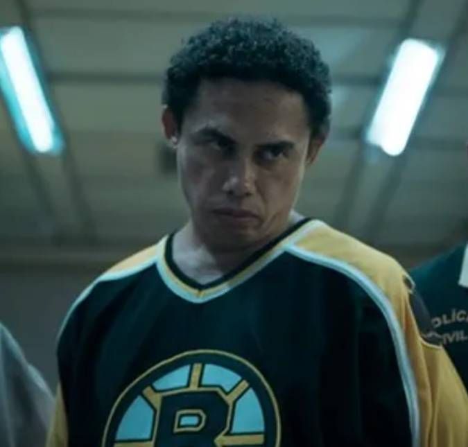 Silvero Pereira aparece caracterizado como Maníaco do Parque em primeiras imagens do filme O filme, que conta o caso do criminoso paulista, tem previsão de estreia para 2024