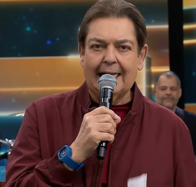 Faustão passa por transplante de rim em São Paulo, diz boletim médico O apresentador está bem após o procedimento