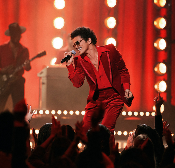 Prestes a estrear no <I>The Town</I>... Confira as músicas mais famosas de Bruno Mars