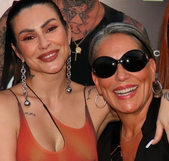 Cleo e Glória Pires dividem opiniões após trocarem selinhos em aniversário