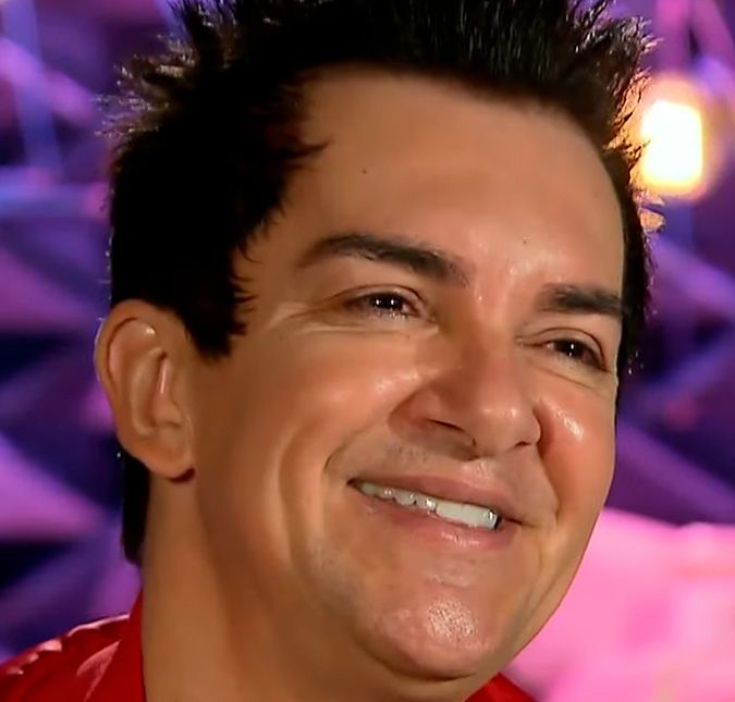 Após acidente de carro, Regis Danese recebe alta da UTI e vai para enfermaria, diz boletim O cantor gospel teve um órgão perfurado, três costelas quebradas e um braço fraturado