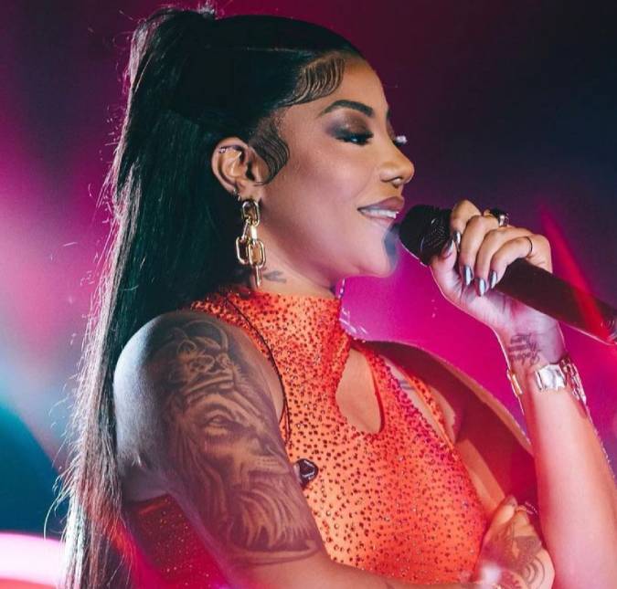 Ludmilla em alto mar! Cantora anuncia datas do <I>Navio Numanice</i>