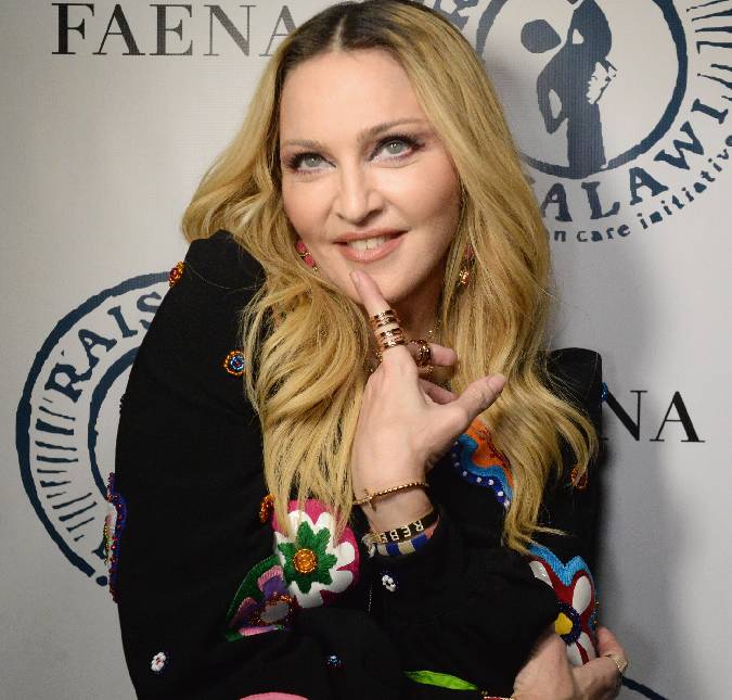 Madonna estaria disposta a ajudar Britney Spears a retomar carreira após divórcio