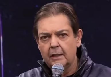 Fausto Silva estaria internado para realizar transplante de rim, diz programa