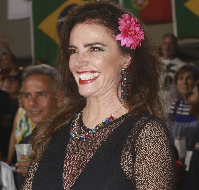 Aos 58 anos de idade, Luma de Oliveira será avó pela primeira vez