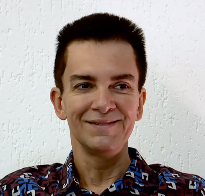 Regis Danese relembra detalhes do acidente em conversa com <I>Domingo Espetacular: Sentia muita dor</i>