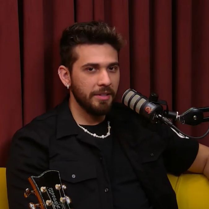 Gustavo Mioto abre o coração e fala sobre fim de namoro com Ana Castela: <i>- Não teve brigas</i>