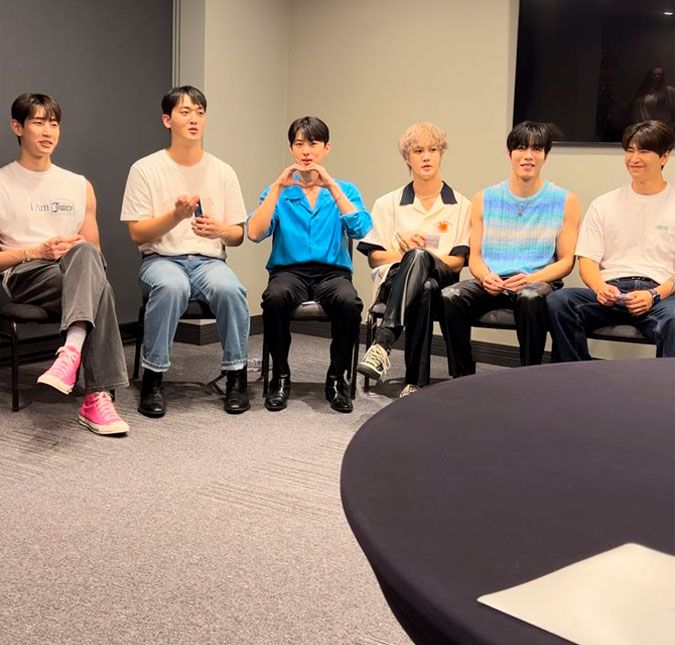 Ziu, do VAV, revela que ama comida brasileira e até encontrou restaurante na Coreia do Sul O grupo concedeu uma entrevista exclusiva ao ESTRELANDO
