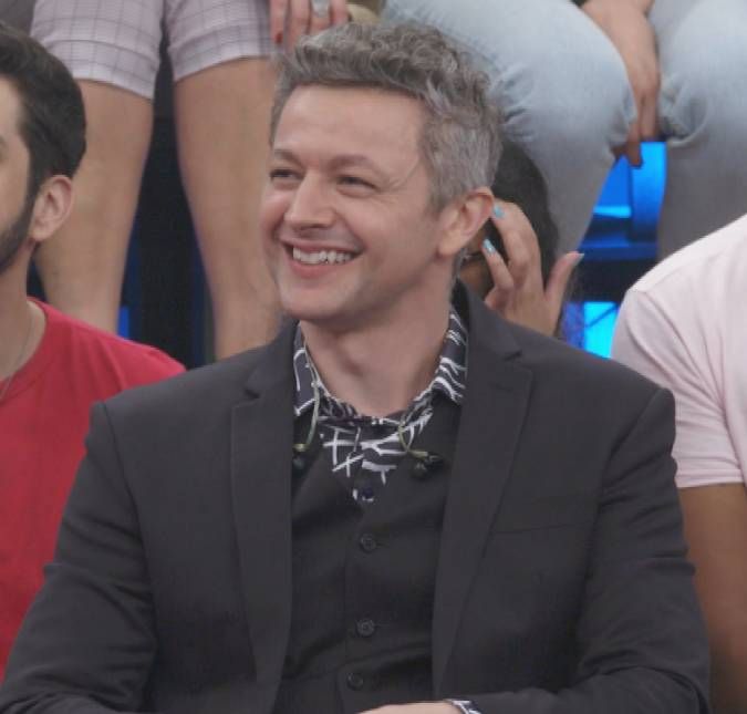 Lucas Lima reaparece após sumiço nas redes sociais: Agora estou melhorando O cantor passou alguns dias sem publicar nada no Instagram por estar doente