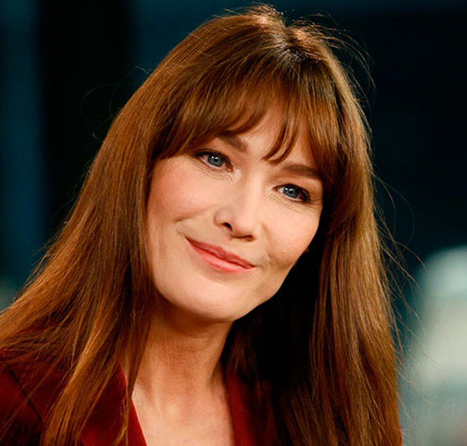 Carla Bruni revela que foi diagnosticada com câncer de mama há quatro anos: <i>- Mas tive sorte, ele ainda não era agressivo</i>