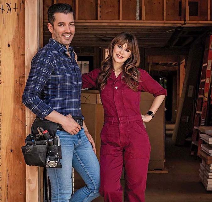 Jonathan Scott, um dos <i>Irmãos à Obra</i>, e Zooey Deschanel dão primeira entrevista desde noivado, conta revista