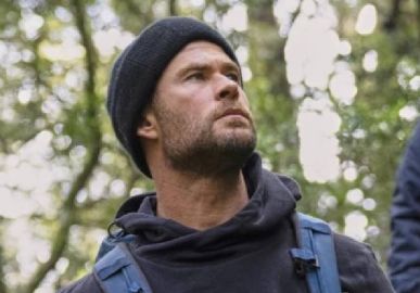 Chris Hemsworth revela diagnóstico de predisposição à doença de Alzheimer e  planeja se distanciar do trabalho