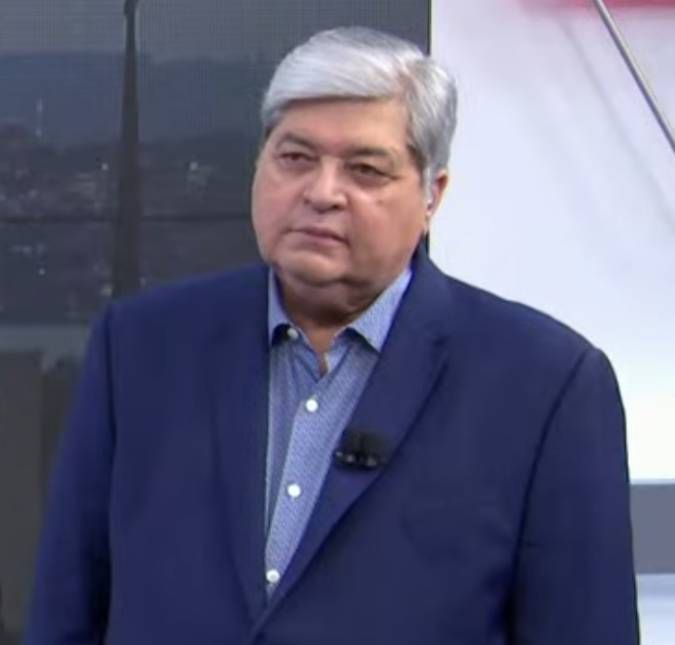 Em recuperação, Datena fala pela primeira vez em suas redes depois de cirurgia no coração O jornalista também lamentou a morte de sua tia: Estou realmente vivendo um dia muito triste