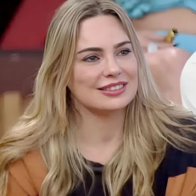 Queridinha do público, Rachel Sheherazade é expulsa de <I>A Fazenda 15</i>