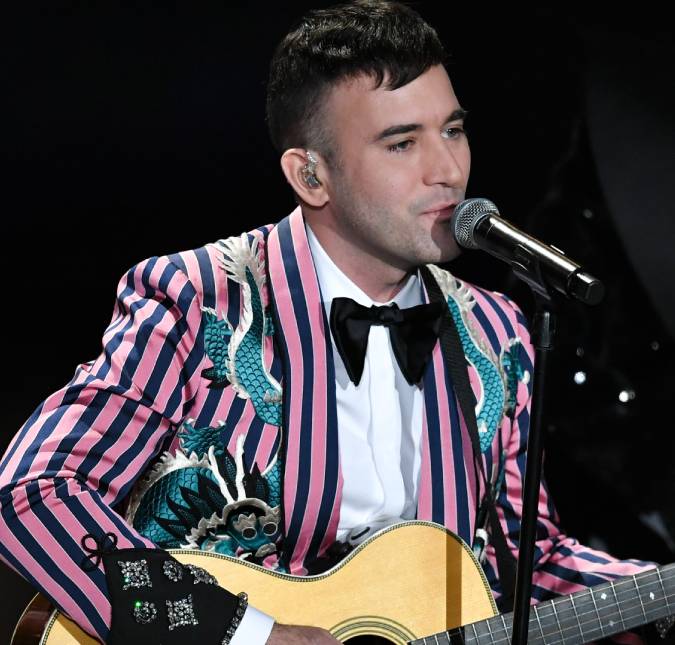 Sufjan Stevens lança álbum em homenagem a parceiro que morreu em abril: <I>Dedicado à luz da minha vida</i>