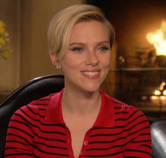 Scarlett Johansson faz exercício quatro dias na semana para manter a forma A atriz se matém no manequim tamanho 36 com Pilates e musculação