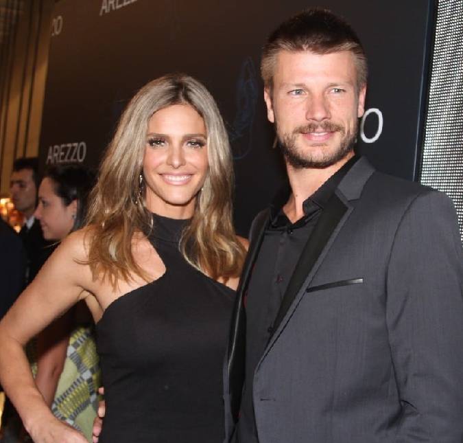 Um chamego desses! Fernanda Lima e Rodrigo Hilbert comentam possibilidade de irem à Sapucaí