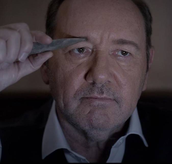 Após ser absolvido da acusação de agressão sexual, Kevin Spacey se apresenta em Oxford e é aplaudido de pé, diz site