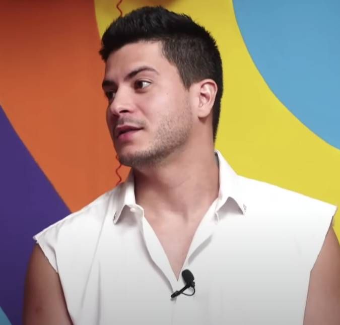 O ator compartilhou os últimos momentos na antiga moradia em seus stories