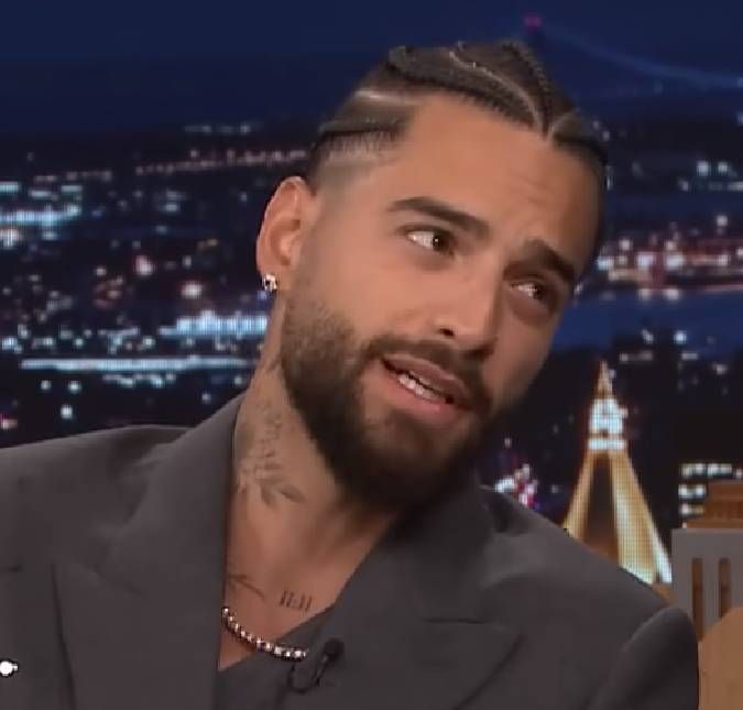 Fofo! Após revelar que será pai, Maluma compartilha vídeo beijando barriga da esposa O cantor colombiano revelou a gravidez pela primeira vez durante show