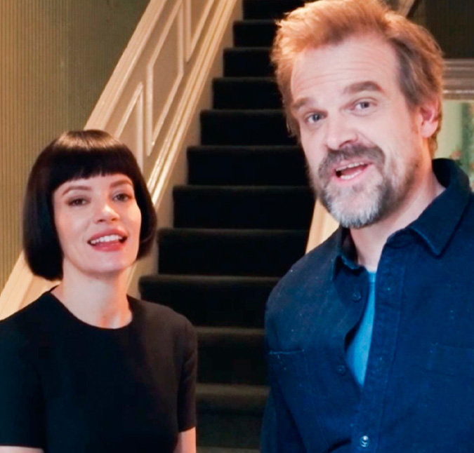 Casamento em crise? Lily Allen para de seguir David Harbour nas redes sociais e levanta suspeitas de fim de relacionamento