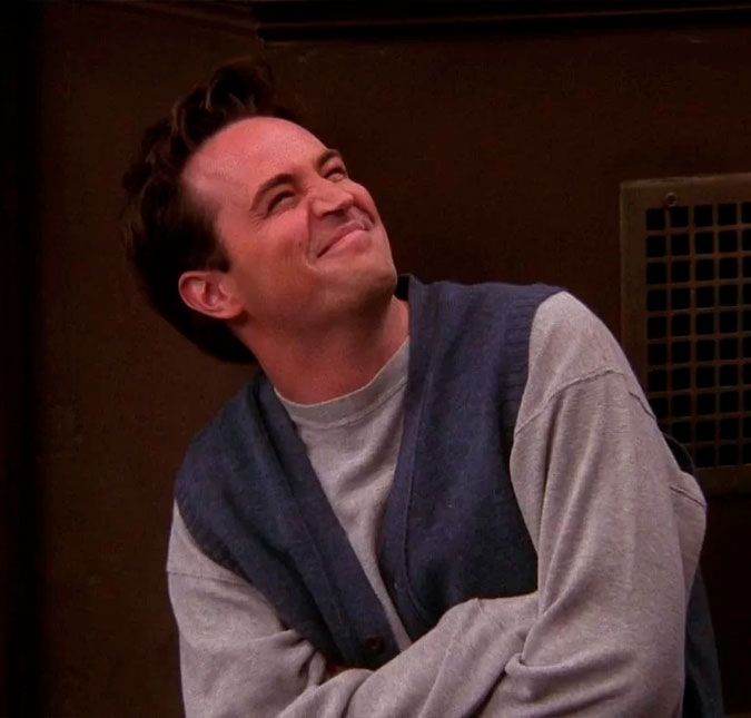 Perfil oficial de Friends lamenta morte de Matthew Perry: Ele foi um verdadeiro presente para todos nós O eterno intérprete de Chandler Bing morreu aos 54 anos de idade