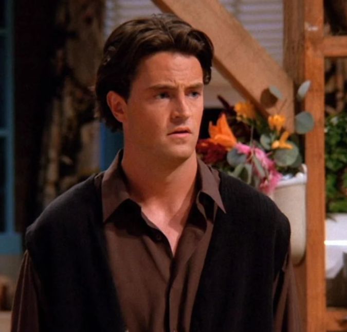 Amigo de Matthew Perry afirma que ele teria mentido sobre sobriedade na autobiografia: Nunca esteve sóbrio O astro de Friends morreu em 28 de outubro de 2023 de uma overdose de ketamina