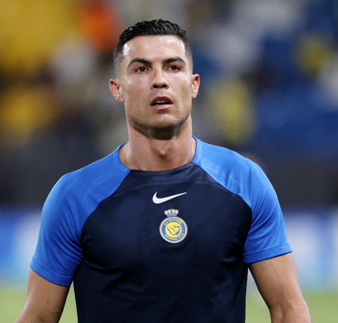 Cristiano Ronaldo ri de vídeo parabenizando Leonel Messi por ganhar 8ª bola de ouro, veja