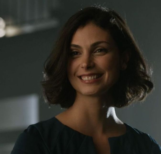 Morena Baccarin nasceu e foi criada no Rio de Janeiro. A atriz estrelou Gotham, Homeland e Deadpool e mostrou que arrasa no idioma.