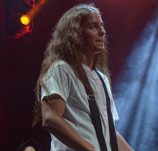 Marcelo Sangalo posta foto ousada e Ivete brinca: <I>Favor entrar em contato com a mãe</i>