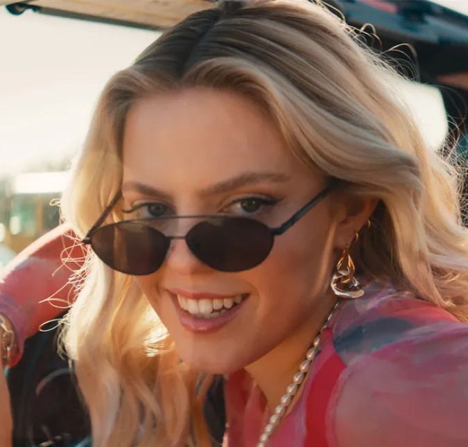 O longa é a adaptação do famoso filme de 2004 e musical da Broadway