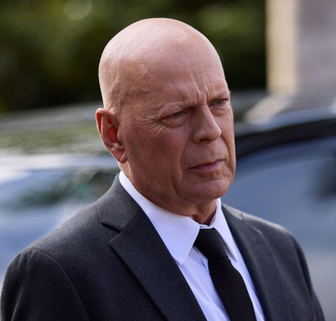 Filha de Bruce Willis fala sobre estado de saúde do ator: <I>Compartilhar nossa experiência traz esperança</i>