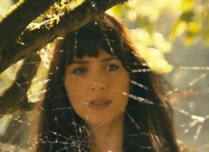 Primeiro <i>trailer</i> de <i>Madame Teia</i> mostra Dakota Johnson no universo de <i>Homem-Aranha</i>