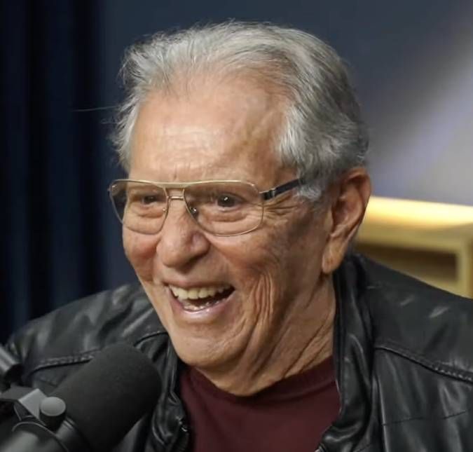 O apresentador estava internado desde a última terça feira, dia 14