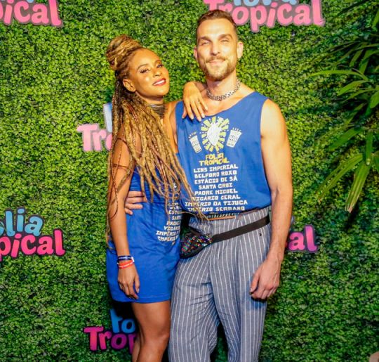 Aline Wirley e Igor Rickli não são os únicos! Veja algumas celebridades brasileiras que formaram família por meio da adoção