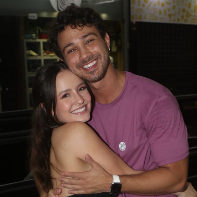 Larissa Manoela estreia filme com André Luiz Frambach nos cinemas após seis anos longe das telonas