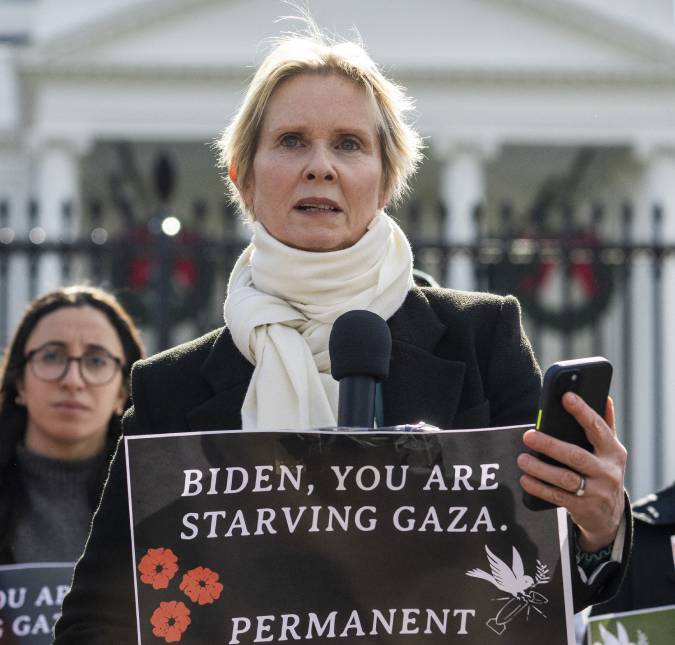 Cynthia Nixon, de <i>Sex and the City</i>, inicia greve de fome por cessar-fogo em Gaza